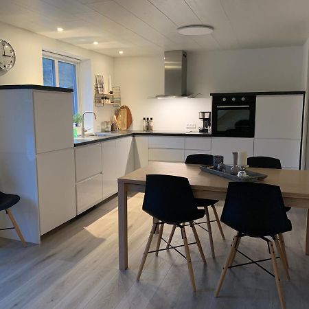 Spacious Apartment On N.P.Gota 8A, Klaksvík Exteriér fotografie