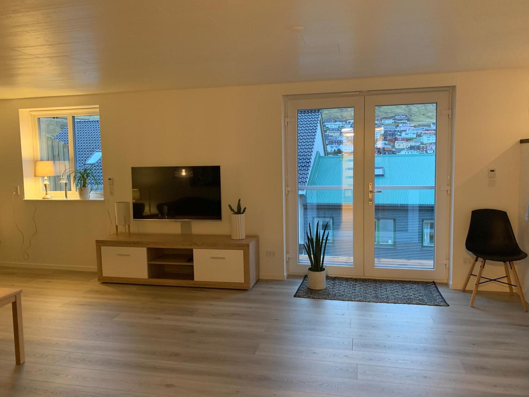Spacious Apartment On N.P.Gota 8A, Klaksvík Exteriér fotografie
